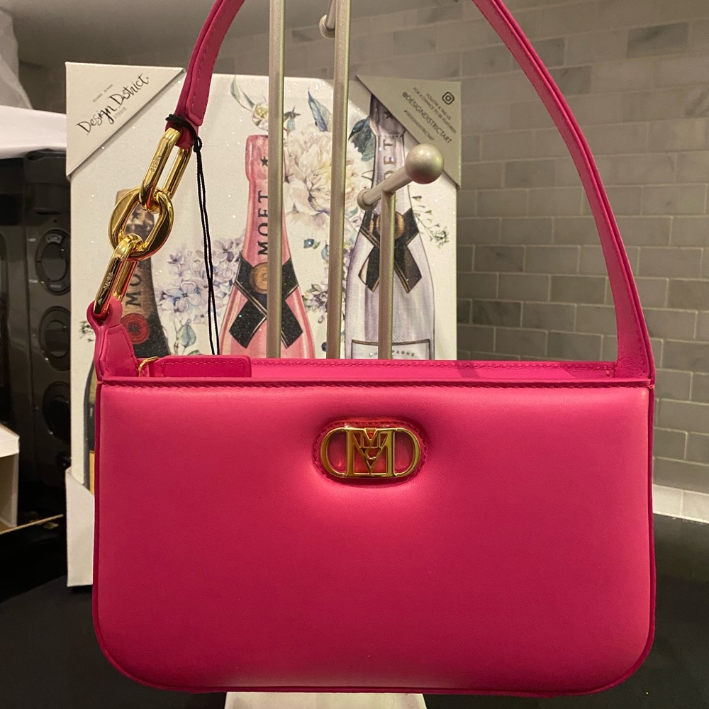 Sold š©· MCM Mode Travia Mini Shoulder Bag - Picture 1 of 8